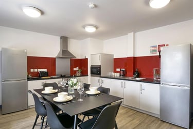 1 bed studio, Kingston Hall Road, City Centre, Kingston, KT12BP - Image 3